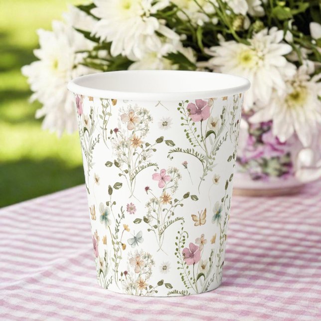 Vasos De Papel Bebé en el Chica de flores silvestres en Bloom Bab (Subido por el creador)