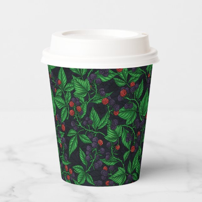 Vasos De Papel Blackberries sobre gris oscuro (Anverso)