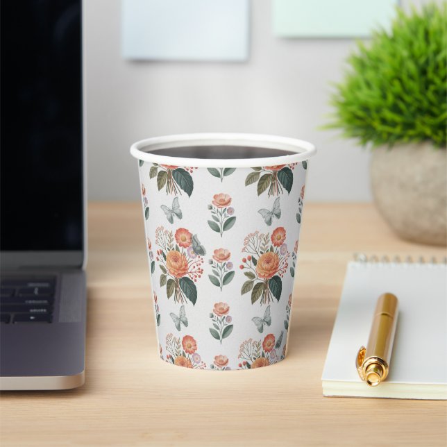 Vasos De Papel Blütenzauber mit Schmetterlingsflügeln (in situ)