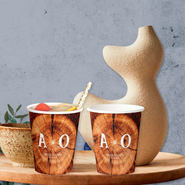Vasos De Papel Boda de monograma de trozo rústico de madera (Subido por el creador)
