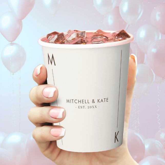 Vasos De Papel Boda Monograma de Línea Sencilla Beige Marrón (Beige Brown Simple Line Monogram Wedding Paper Cups)