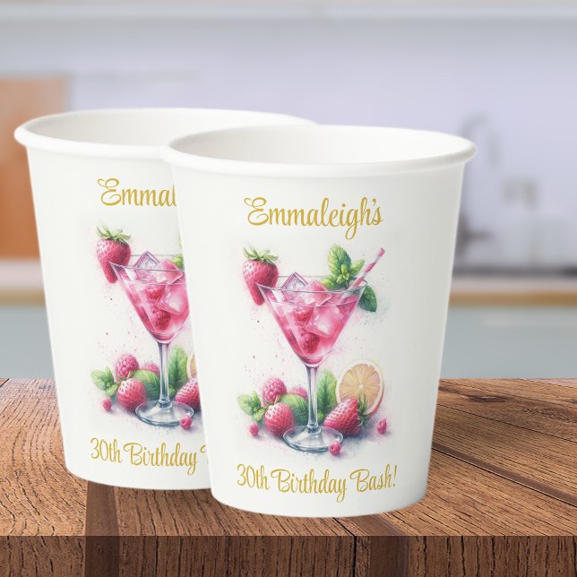 Vasos De Papel Bonito en la celebración de los 30 Años Rosados (Subido por el creador)