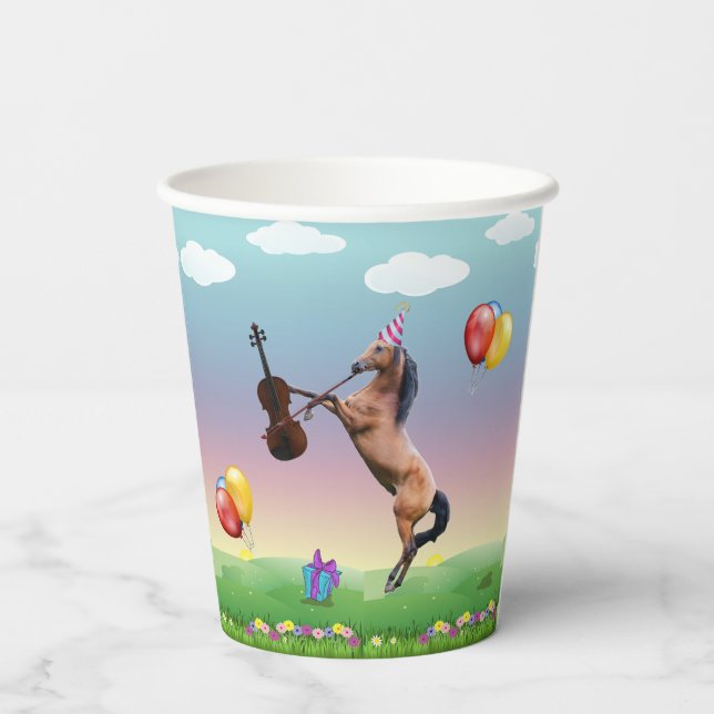 Vasos De Papel Caballo Jugando El Cumpleaños Del Violín (Reverso )