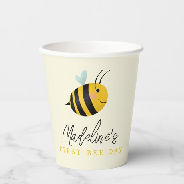 Vasos De Papel Chicas acribillan el primer día de la abeja el pri (Anverso)
