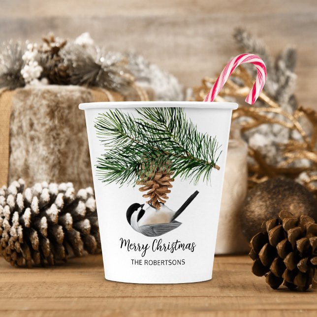 Vasos De Papel Chickadee de invierno en Pinecone Merry Christmas (Subido por el creador)