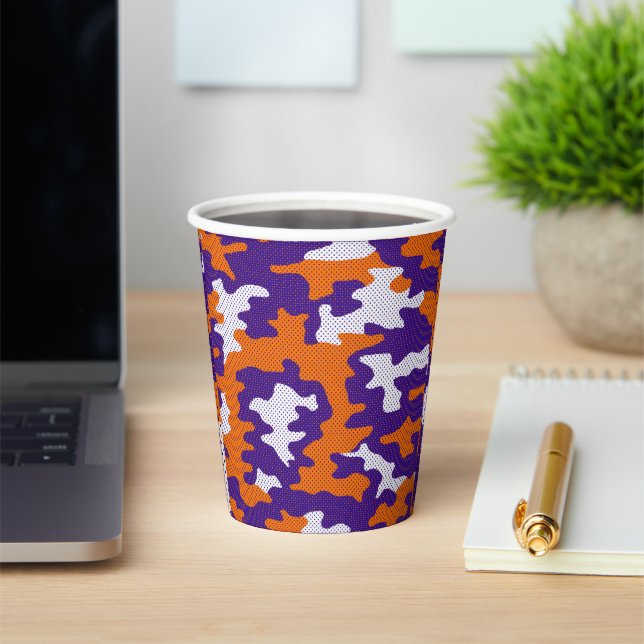 Vasos De Papel Clemson-Inspired Orange & Purple Tiger Camo (in situ)
