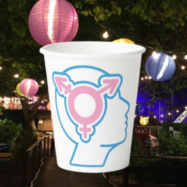 Vasos de papel con símbolo del Orgullo Trans (Subido por el creador)