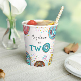 Vasos De Papel Copa de papel para un segundo cumpleaños.