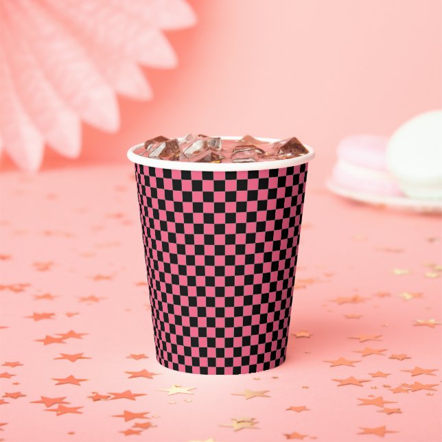 Vasos De Papel Cuadros rosas y negros (in situ)