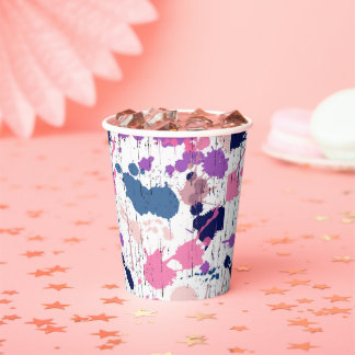 Vasos De Papel Cubos de papel descartados