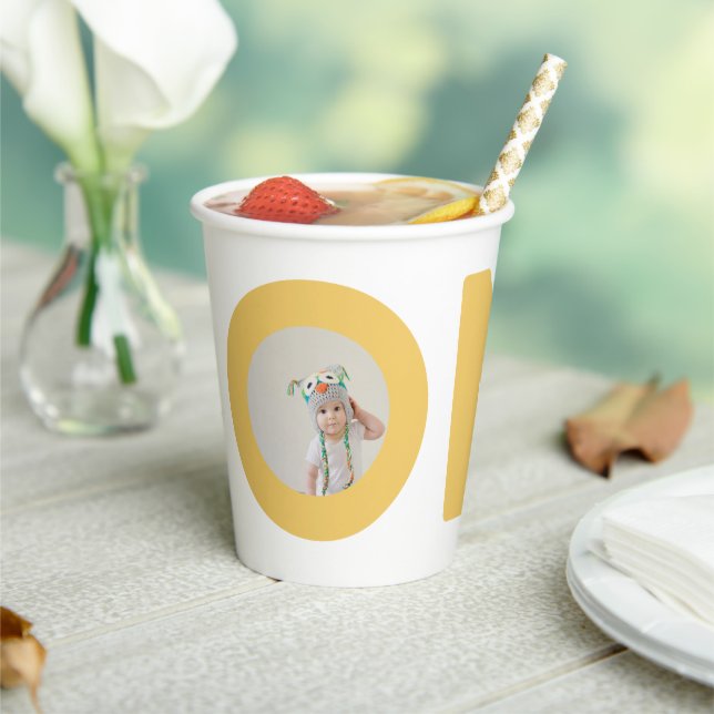 Vasos De Papel cumpleaños de primera foto (in situ)