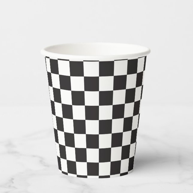 Vasos De Papel Cumpleaños de skateboard de cuadros negros retro (Anverso)