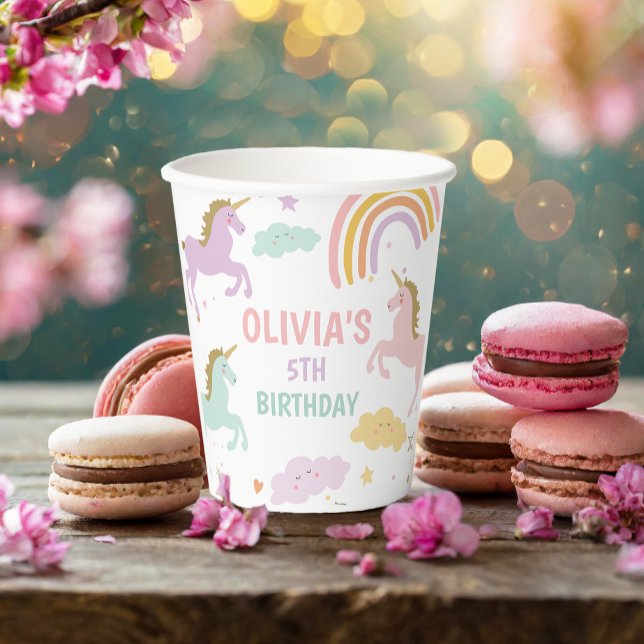 Vasos De Papel Cumpleaños del Chica de la celebración mágica del  (Subido por el creador)