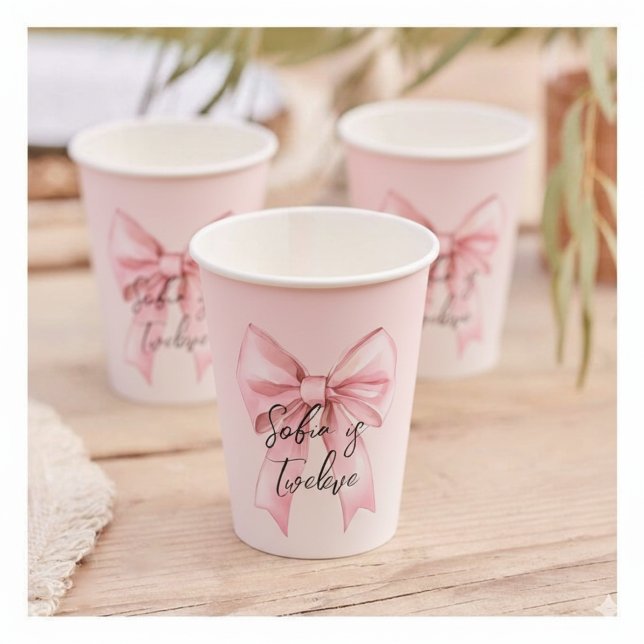 Vasos De Papel Cumpleaños Doce con Lazo Rosa  (Subido por el creador)