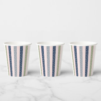 Vasos de papel de colores suaves para bebé