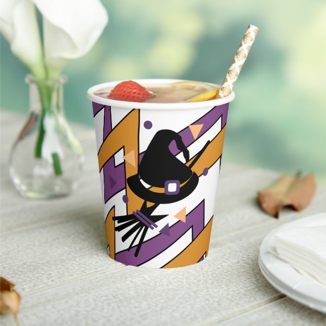 Vasos de papel de confeti en zig zag de bruja lind (in situ)