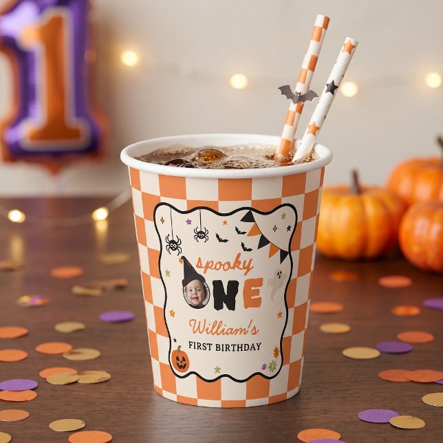Vasos de papel de cumpleaños de cuadros de Hallowe (Subido por el creador)