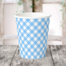 Vasos de papel de gingham azul bebé