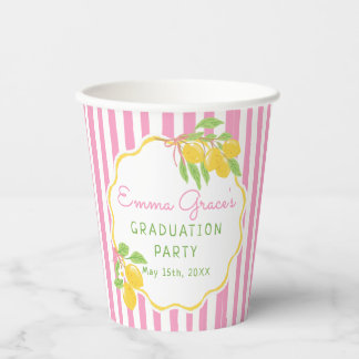Vasos de papel de graduación de limón recién gradu
