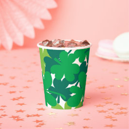 Vasos de papel de trébol verde del día de San Patr