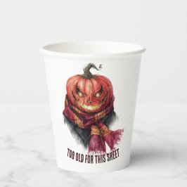 Vasos De Papel Demasiado Viejo Para Esta Hoja. Calabaza divertida