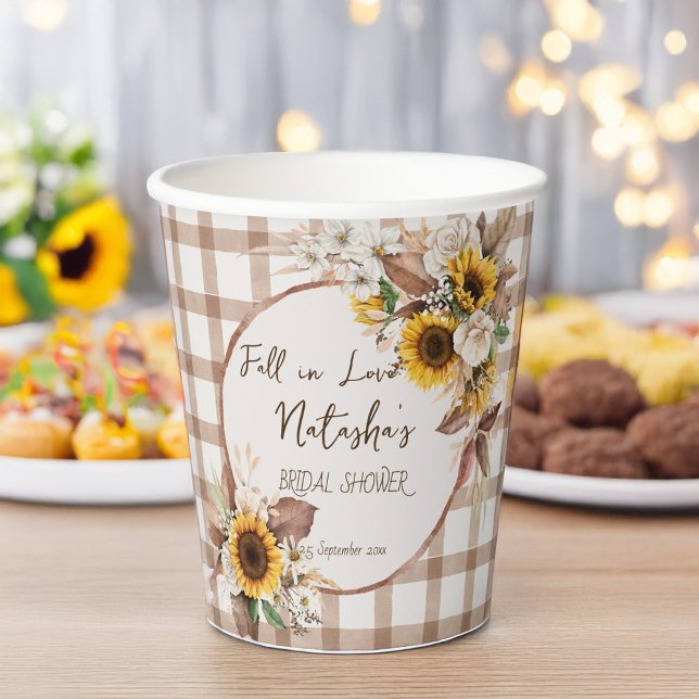 Vasos De Papel Ducha de novia de girasoles enamorados del país (Fall in love sunflowers brown gingham country bridal shower  personalized paper cups)
