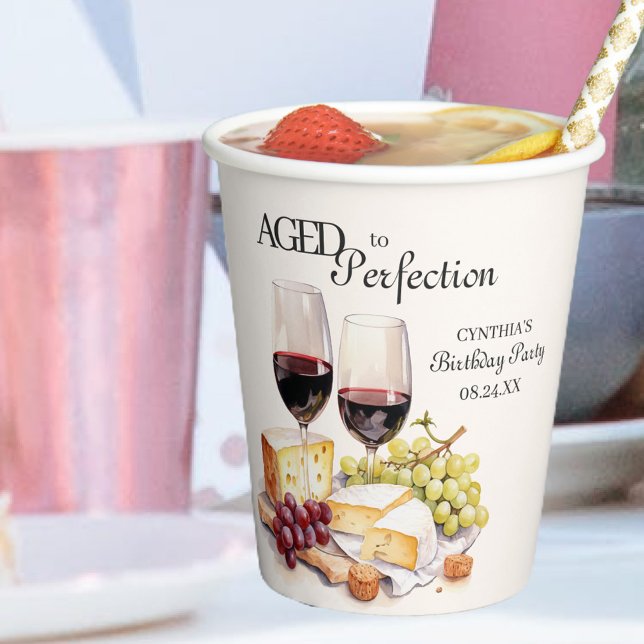 Vasos De Papel Edad a cumpleaños de vino y queso perfectivos (Subido por el creador)