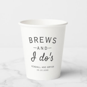 Vasos De Papel El tema de la cervecería se prepara y la taza de 
