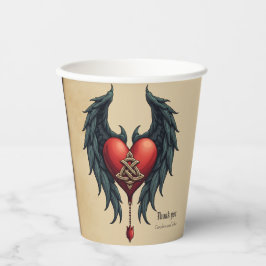 Vasos De Papel Elegancia celta con un corazón y alas.