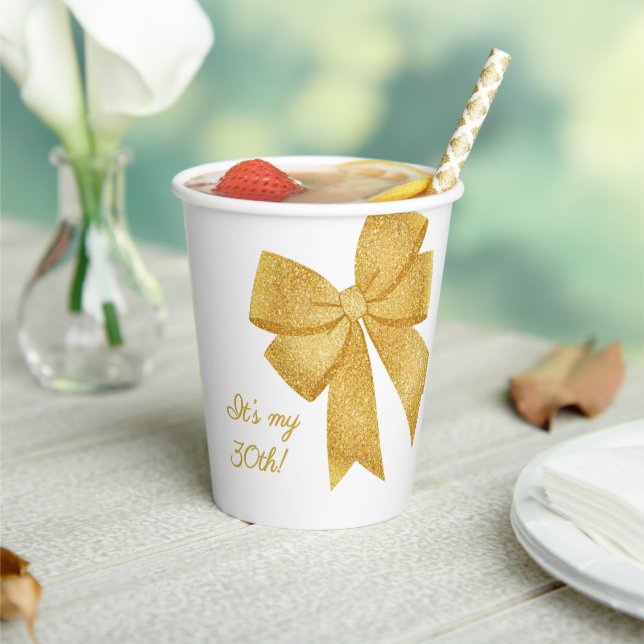 Vasos De Papel Elegante Purpurina blanco y dorado cumple dos años (in situ)