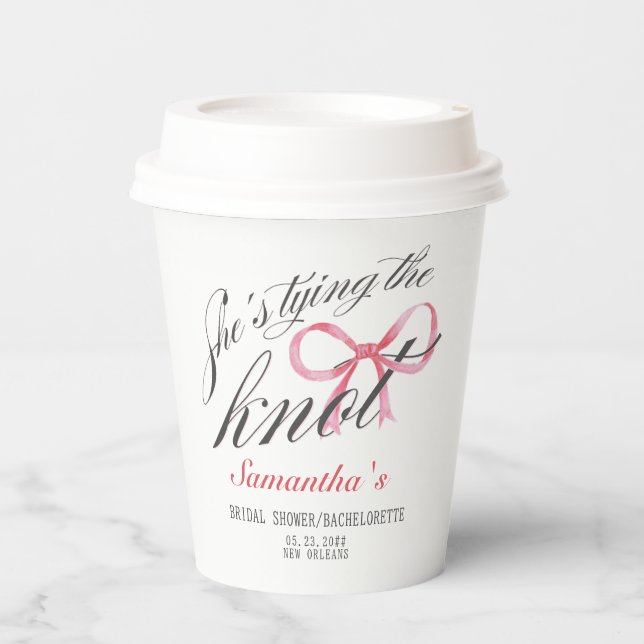 Vasos De Papel Ella está atando el lazo Coquette Desayuno Nupcial (Anverso)