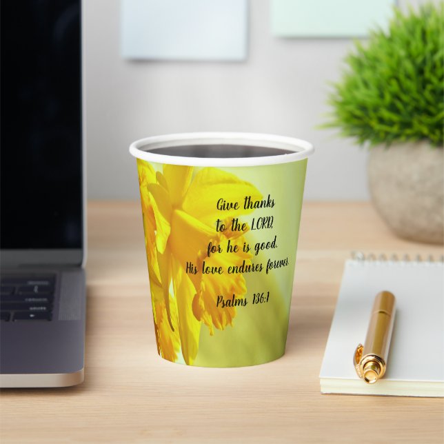 Vasos De Papel Escritura de narcisos amarillos (in situ)