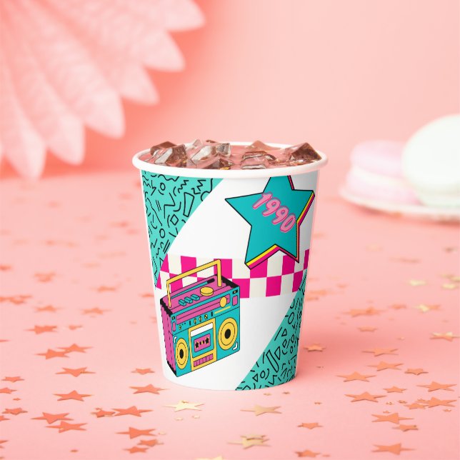 Vasos De Papel Estilo de época 1990 estéreo (in situ)