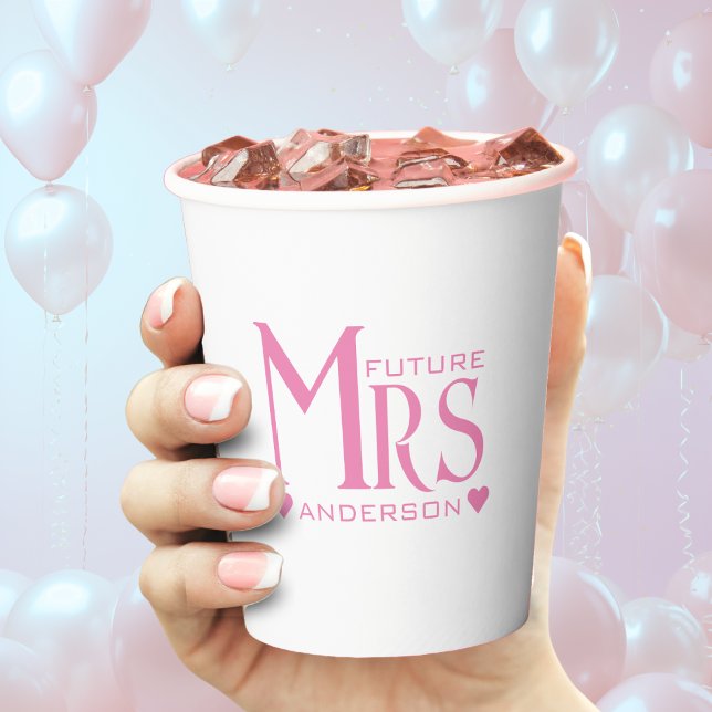 Vasos De Papel Fiesta de compromiso de futura Sra. Pink (white and pink heart future mrs wedding engagement party / bridal shower paper cup)