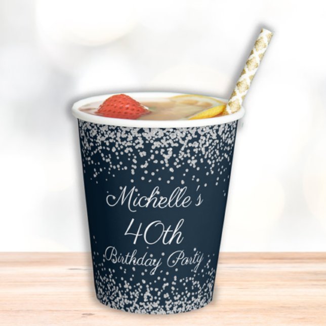 Vasos De Papel Fiesta de cumpleaños 40 Purpurina de plata azul de (Navy blue and silver glitter 40th birthday party paper cups personalized with your own text.)