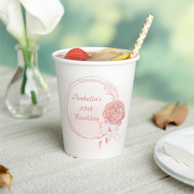 Vasos De Papel flores botánicas rosadas y blancas (in situ)