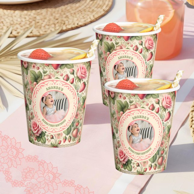 Vasos De Papel Foto de Fiesta de primer cumpleaños de fresa vinta (Subido por el creador)