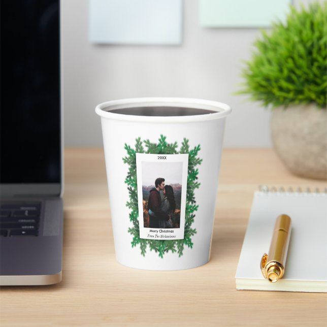 Vasos De Papel Foto de ramas de árbol de Navidad (in situ)