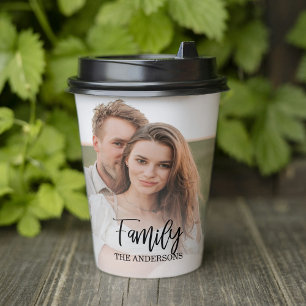Vasos De Papel Fotografía de un collage para parejas modernas y u