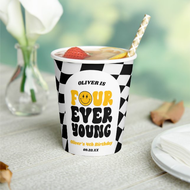 Vasos De Papel Four Ever Young Retro Fourth 4th Birthday Party (in situ)