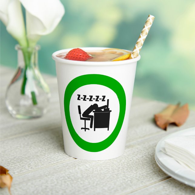 Vasos De Papel Fundadosa trabajadora de oficina durmiendo en el e (Subido por el creador)