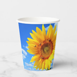 Vasos De Papel Girasol amarillo y abejas en el cielo azul - Día d