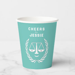 Vasos De Papel Graduación en Facultad de Derecho