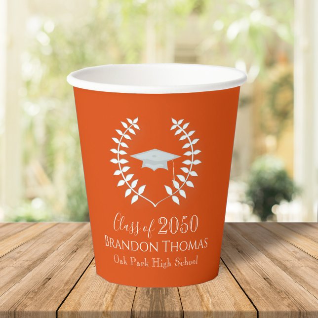 Vasos De Papel Graduación simple Naranja de Mortarboard moderno (Subido por el creador)