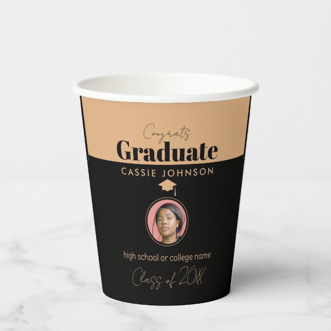 Vasos De Papel Graduado de Congrats, Clase de 2023 (Reverso )