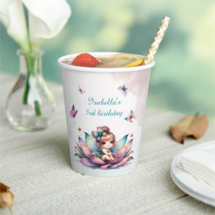 Vasos De Papel Hada bonita sentada dentro de la flor