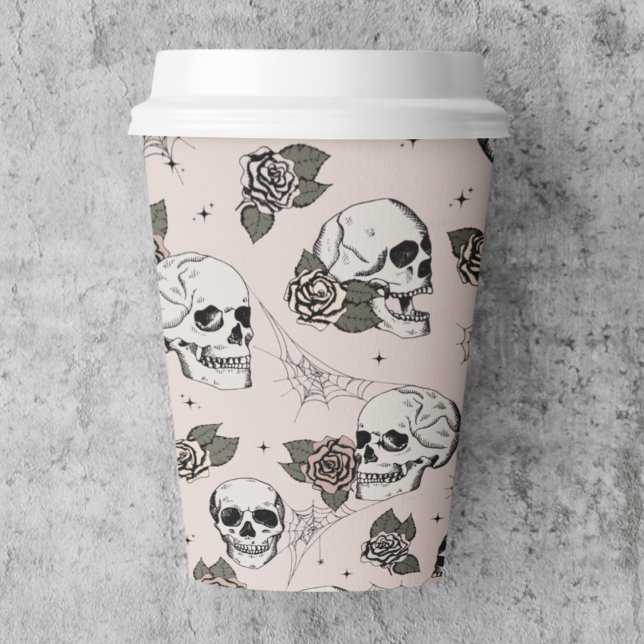Vasos De Papel Halloween de los Rosas y cráneos góticos rosados d (Blush Pink Gothic Skull Paper Cup. Elegant Pattern of Hand Drawn Skulls & Roses for Halloween Party)
