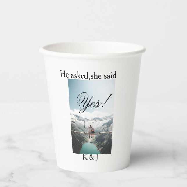 Vasos De Papel He asked she said yes engagement photo name stylis (Anverso)