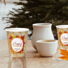 Vasos De Papel Hojas de Arce de Otoño sobre Textura de Papel Día 