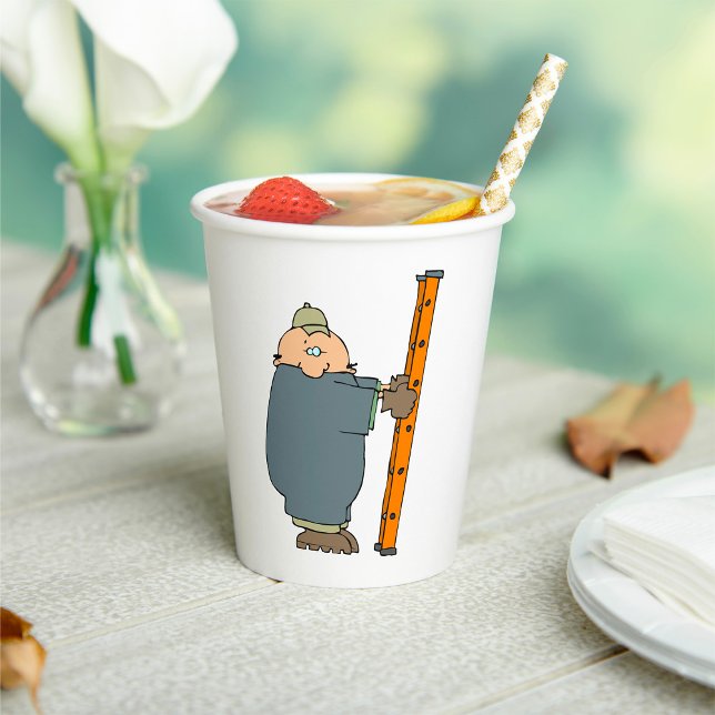 Vasos De Papel Hombre Aportando Una Escalera (Subido por el creador)